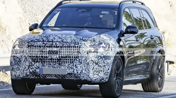 新款奔驰GLS造型提前曝光 采用全新灯组造型