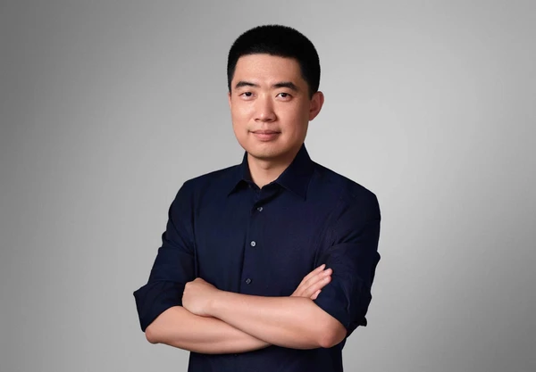 Li Xiang: Die Kluft zwischen Normalbürgern und Experten wird sich im Zeitalter der KI um das 10.000-fache vergrößern!