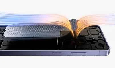 三星S26全面对比iPhone 17 Pro：谁才是终极小屏机皇？