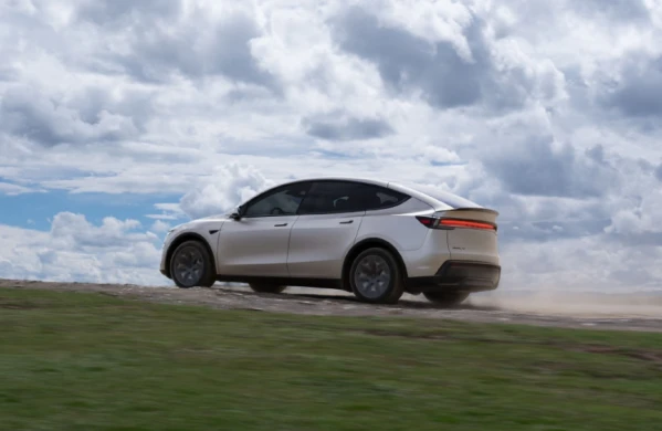 Chinas Automobilexporte erreichten im Januar und Februar 2026 1,55 Millionen Einheiten, ein Anstieg von 61 % gegenüber dem Vorjahr.